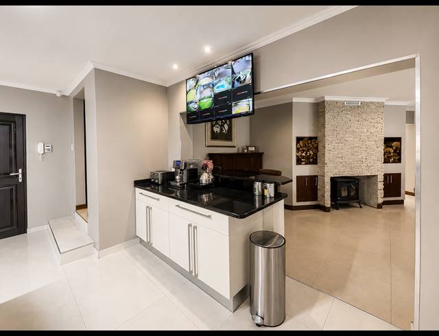 5 BEDROOM HOUSE FOR SALE IN THREE RIVERS EAST